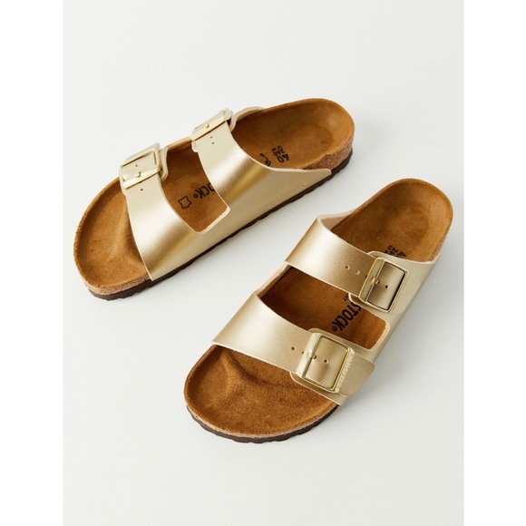 Urban Outfitters x Birkenstock Arizona Sandal - Picture 2 of 4